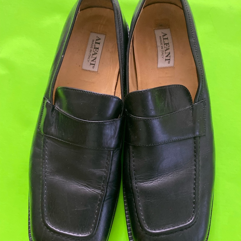 Alfani Men Slip on Leather Loafer Shoe Made in Italy